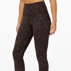 Lululemon, size 8, brown & black pattern